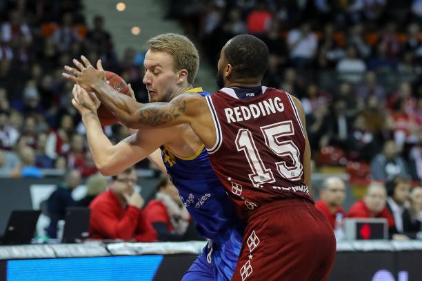 也让纽卡斯 也让纽卡斯