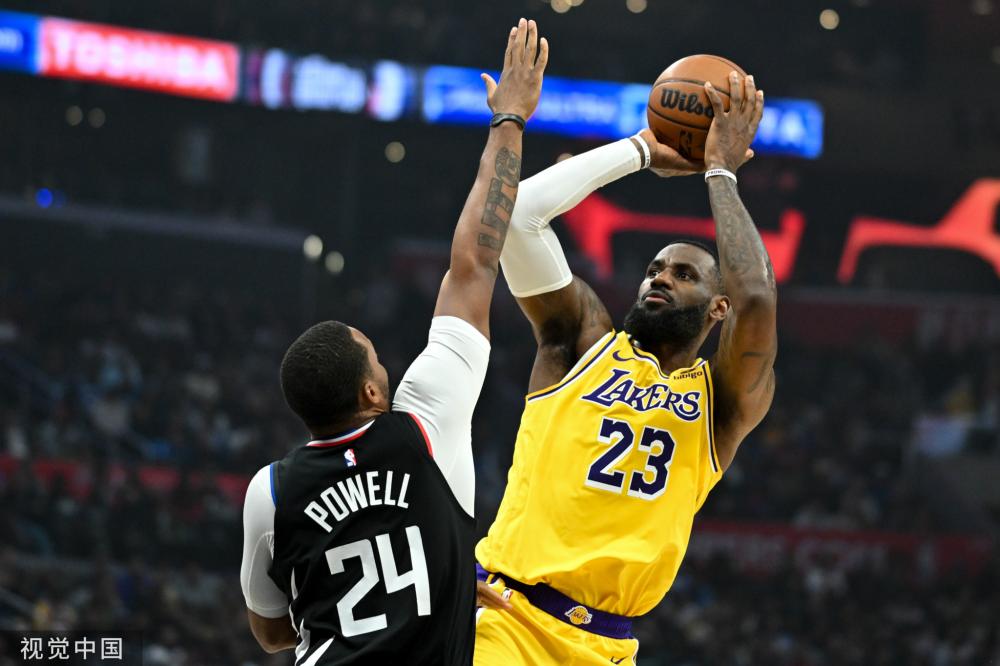 和严密防守 和严密防守